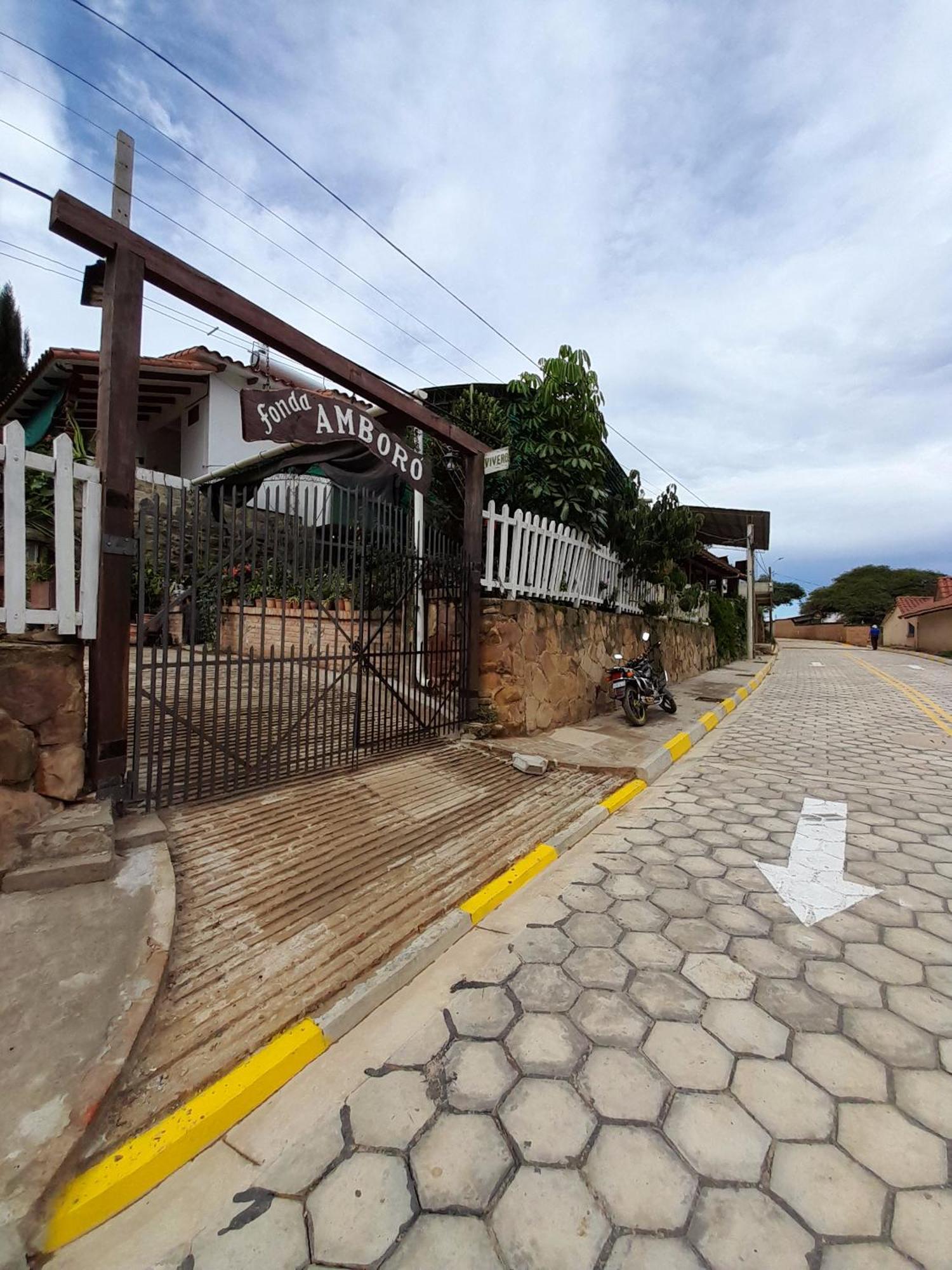 Fonda Amboro Hotel Samaipata Ngoại thất bức ảnh