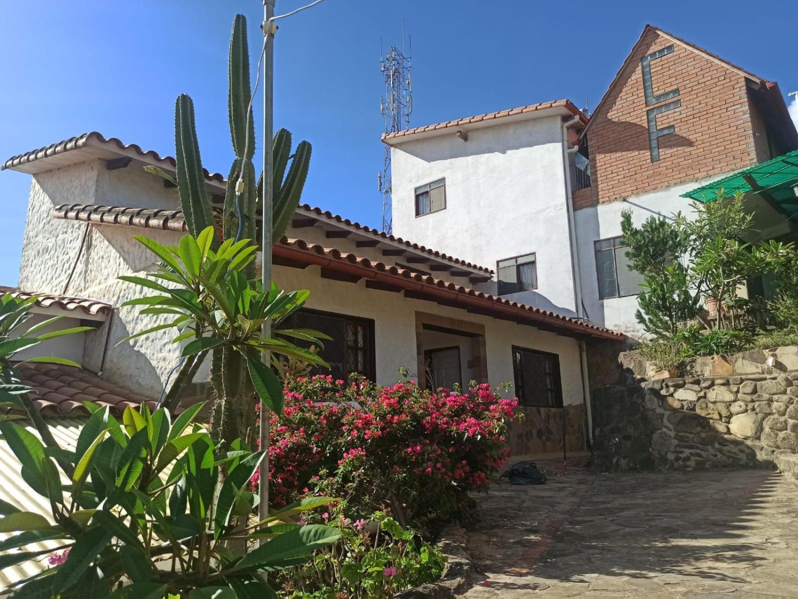 Fonda Amboro Hotel Samaipata Ngoại thất bức ảnh